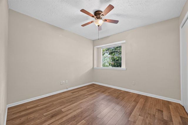 2154 Oak Shores Drive, Houston, TX 77339