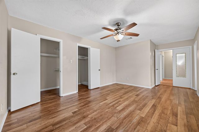 2154 Oak Shores Drive, Houston, TX 77339
