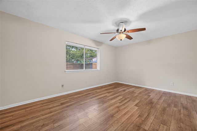 2154 Oak Shores Drive, Houston, TX 77339