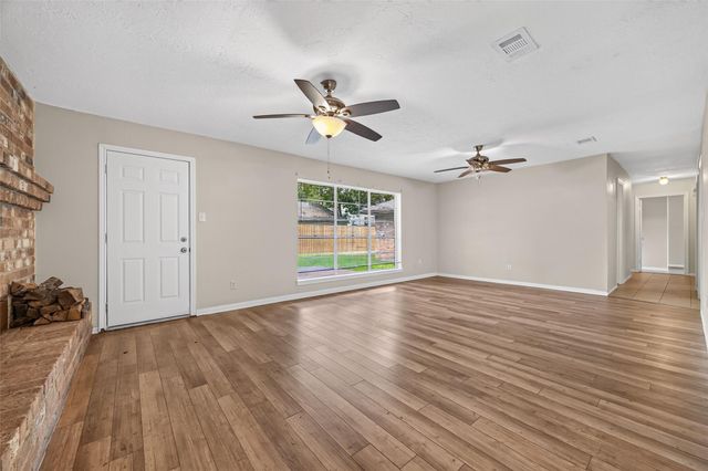 2154 Oak Shores Drive, Houston, TX 77339