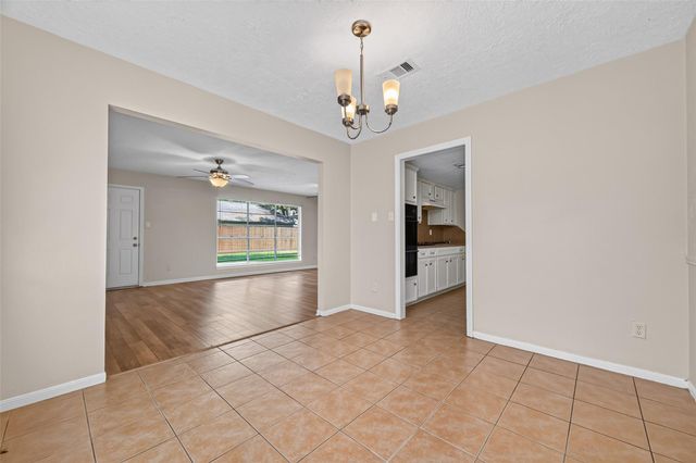 2154 Oak Shores Drive, Houston, TX 77339