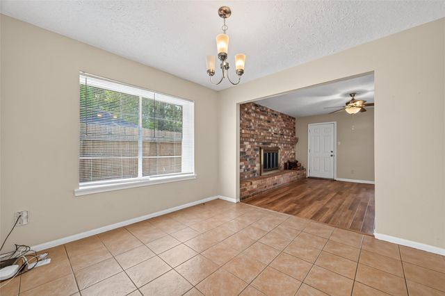 2154 Oak Shores Drive, Houston, TX 77339