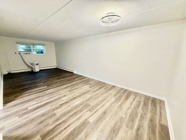 80 Cambridge Road B5, Woburn, MA 01801