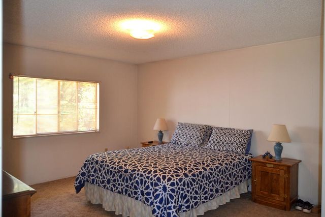 360 Hessar Street, Grants Pass, OR 97527