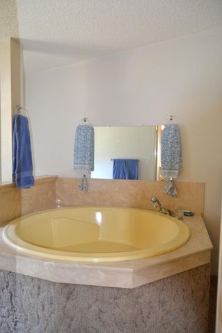 360 Hessar Street, Grants Pass, OR 97527