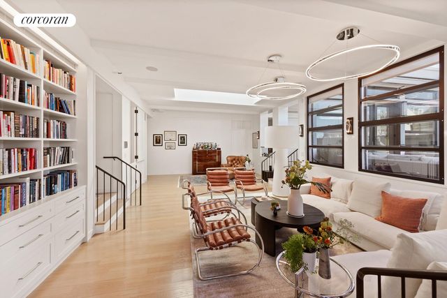 161 HUDSON Street PH9A8B, New York City, NY 10013