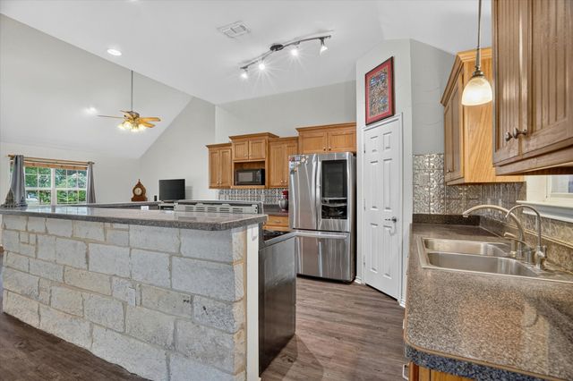 1654 Ranger Highway, Weatherford, TX 76088