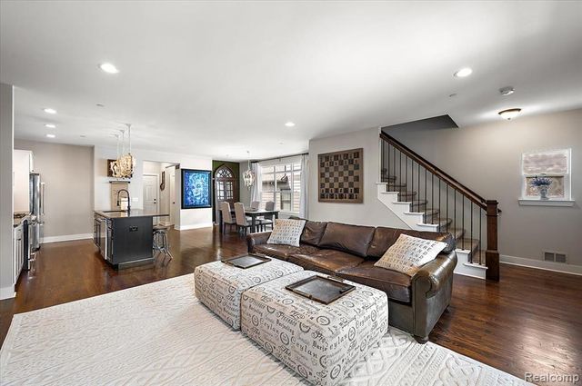 3878 Andover Avenue, Auburn Hills, MI 48326