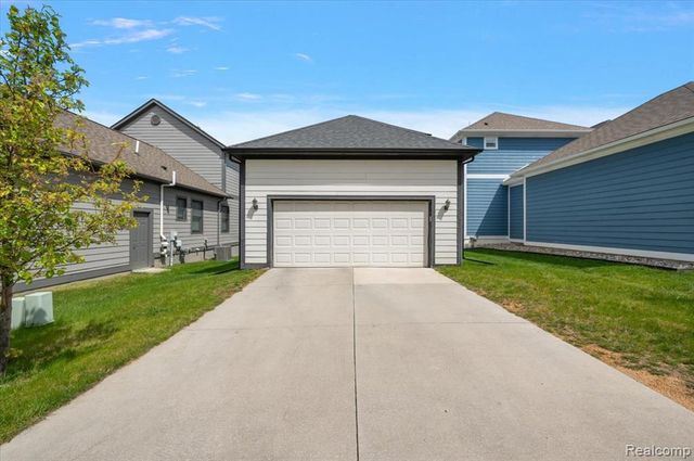3878 Andover Avenue, Auburn Hills, MI 48326