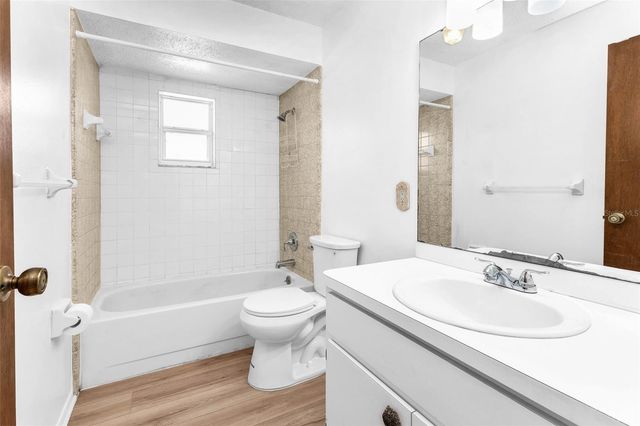 1140 VICTORIA AVENUE, Port Charlotte, FL 33948