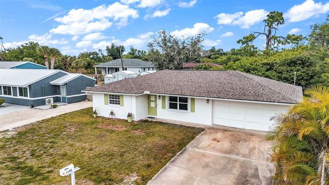1140 VICTORIA AVENUE, Port Charlotte, FL 33948