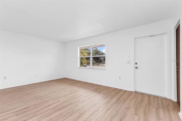 1140 VICTORIA AVENUE, Port Charlotte, FL 33948