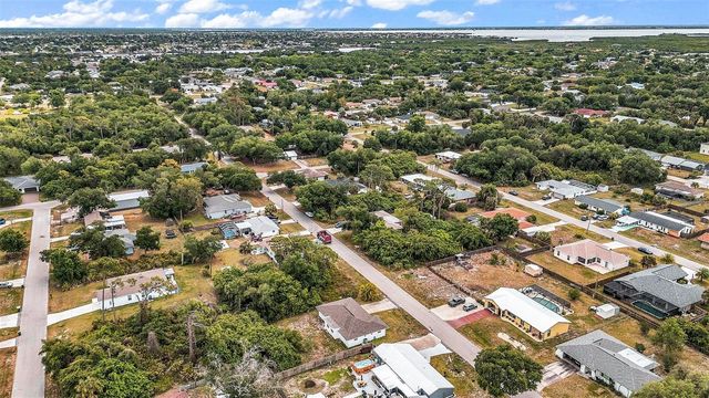 1140 VICTORIA AVENUE, Port Charlotte, FL 33948