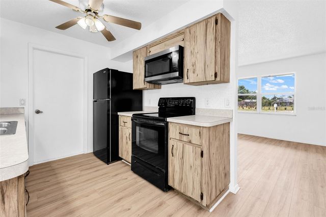 1140 VICTORIA AVENUE, Port Charlotte, FL 33948