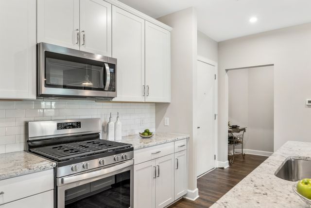 141 Saundersville Rd Apt 1405, Hendersonville, TN 37075