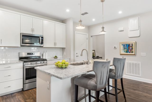 141 Saundersville Rd Apt 1405, Hendersonville, TN 37075