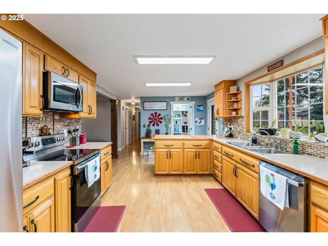 26676 BERG Dr, Monroe, OR 97456