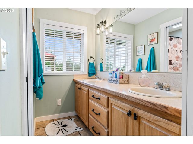 26676 BERG Dr, Monroe, OR 97456
