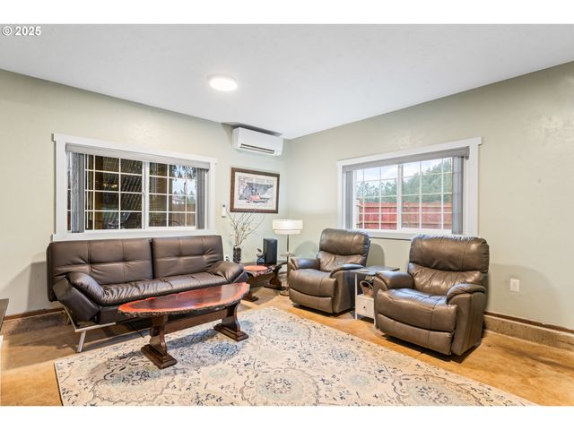 26676 BERG Dr, Monroe, OR 97456