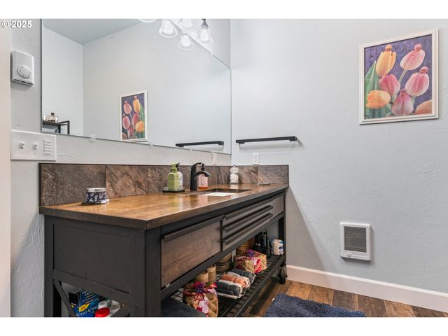 26676 BERG Dr, Monroe, OR 97456