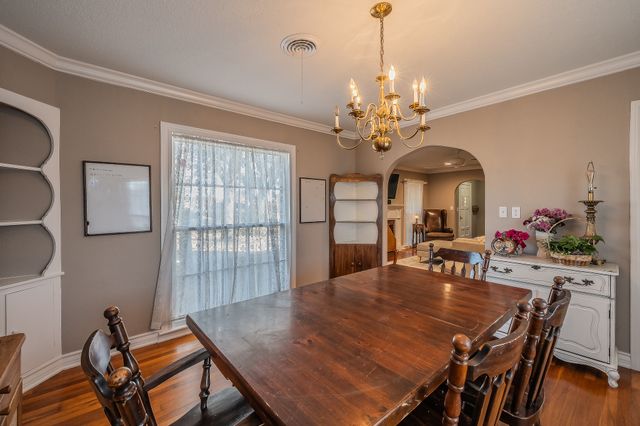 202 S Tower Street, Weatherford, TX 76086