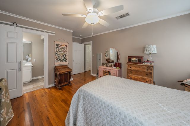 202 S Tower Street, Weatherford, TX 76086