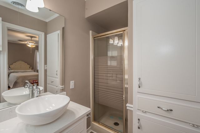 202 S Tower Street, Weatherford, TX 76086