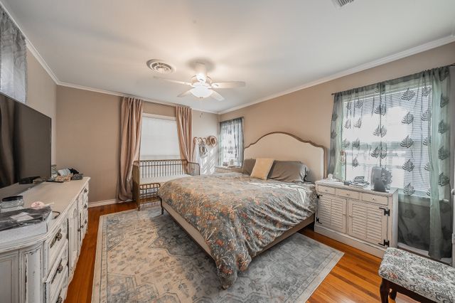 202 S Tower Street, Weatherford, TX 76086