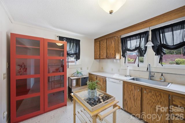 114 York Avenue, Kannapolis, NC 28083