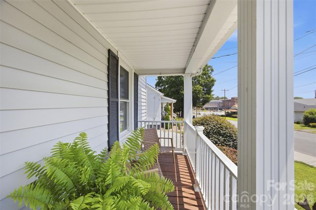 114 York Avenue, Kannapolis, NC 28083