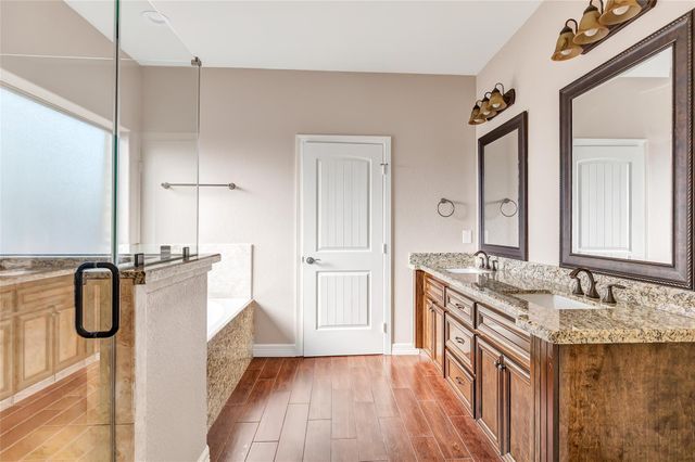 1911 Papoose Trail, Crosby, TX 77532