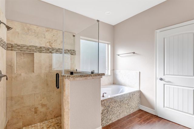 1911 Papoose Trail, Crosby, TX 77532