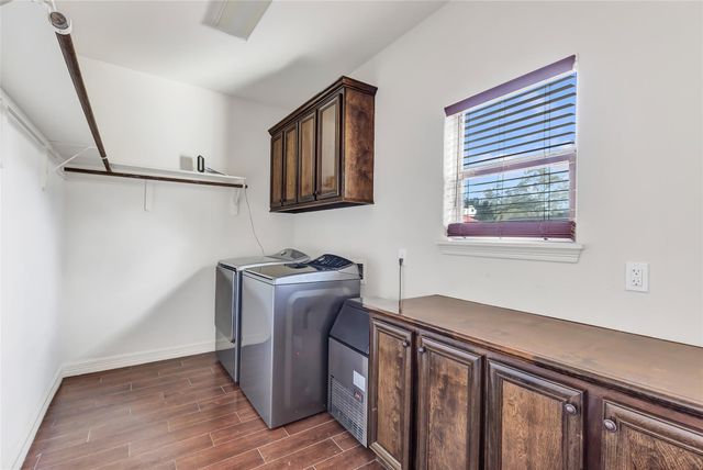 1911 Papoose Trail, Crosby, TX 77532