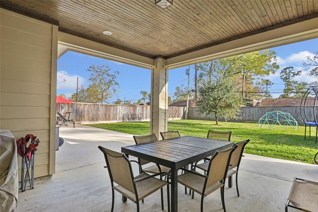 1911 Papoose Trail, Crosby, TX 77532