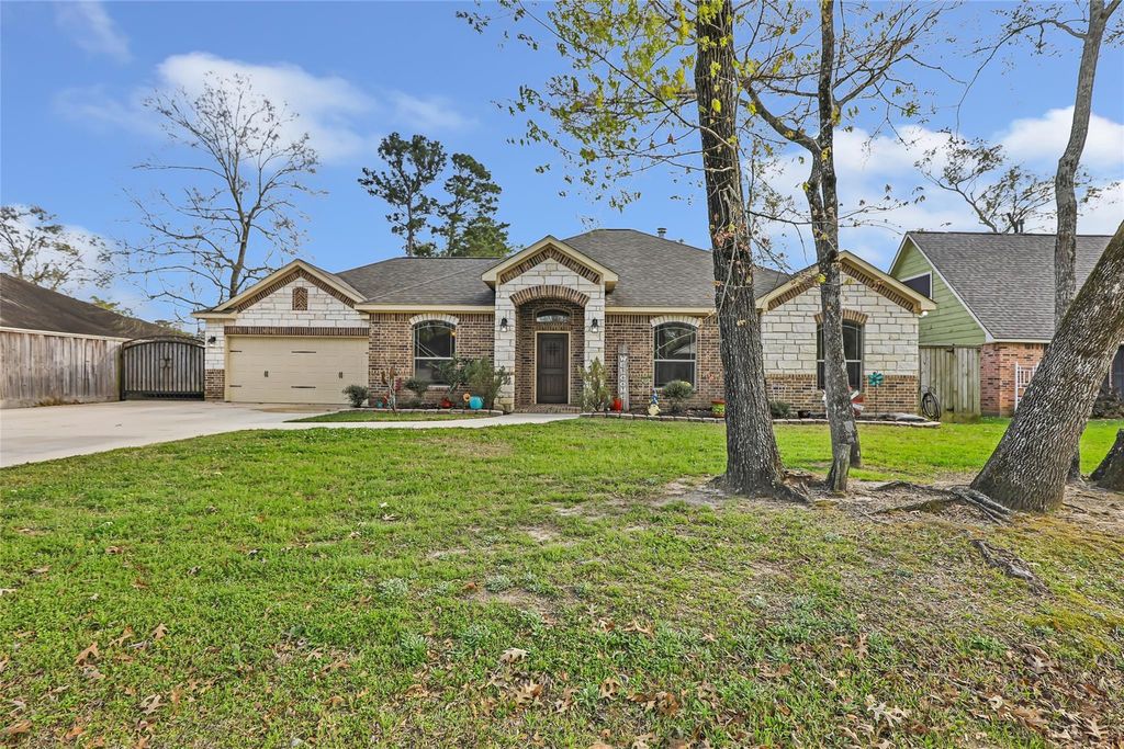 1911 Papoose Trail, Crosby, TX 77532