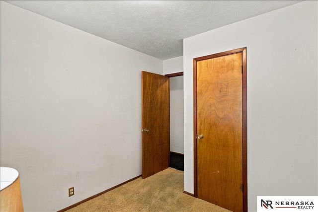 4739 Laurel Avenue, Omaha, NE 68104