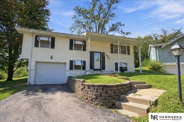 4739 Laurel Avenue, Omaha, NE 68104