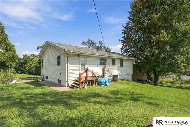 4739 Laurel Avenue, Omaha, NE 68104