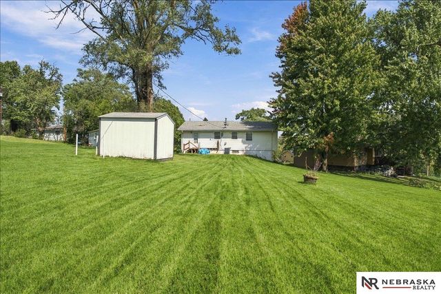 4739 Laurel Avenue, Omaha, NE 68104