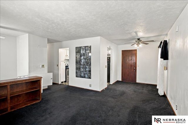 4739 Laurel Avenue, Omaha, NE 68104
