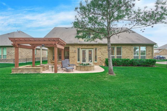 230 Connemara Drive, The Woodlands, TX 77382