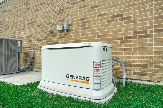 230 Connemara Drive, The Woodlands, TX 77382