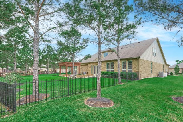 230 Connemara Drive, The Woodlands, TX 77382