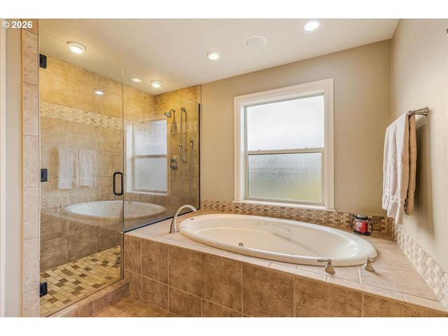 10279 Sw SITKA Ct, Tualatin, OR 97062