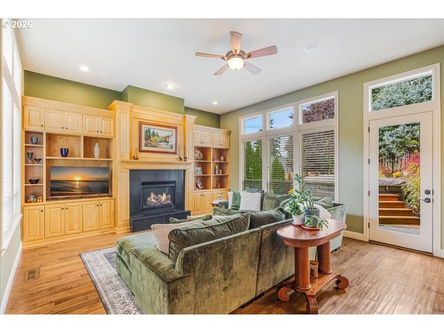 10279 Sw SITKA Ct, Tualatin, OR 97062