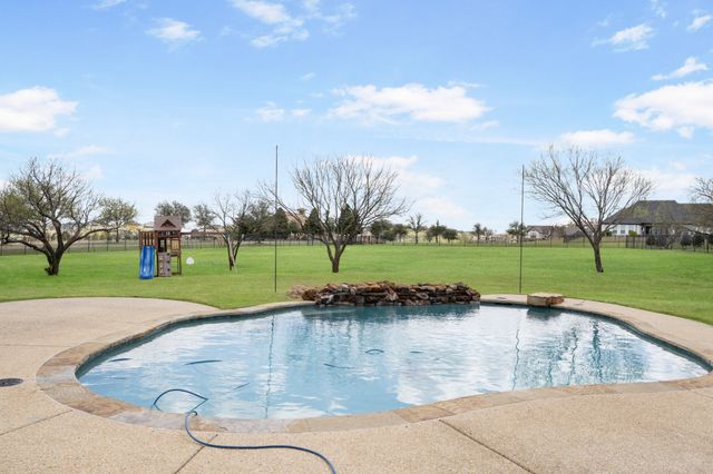 224 Bearclaw Circle, Aledo, TX 76008
