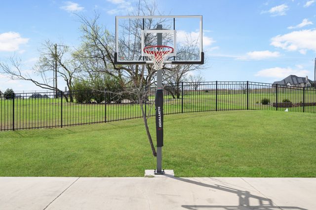 224 Bearclaw Circle, Aledo, TX 76008