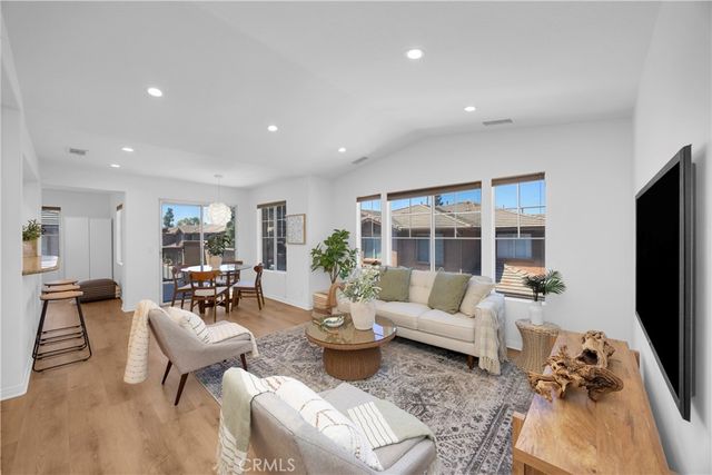 10 Iron Bark, Aliso Viejo, CA 92656