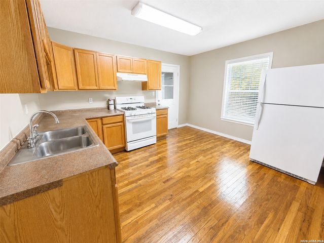 784 SAMUELS ST, New Braunfels, TX 78130