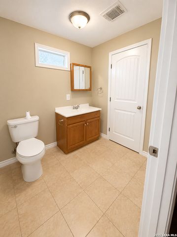 784 SAMUELS ST, New Braunfels, TX 78130